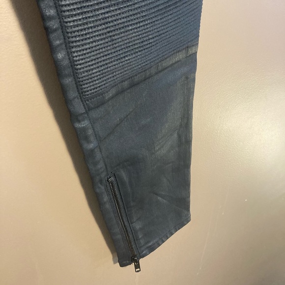 Madewell coated pleated skinny black jeans - Picture 4 of 7